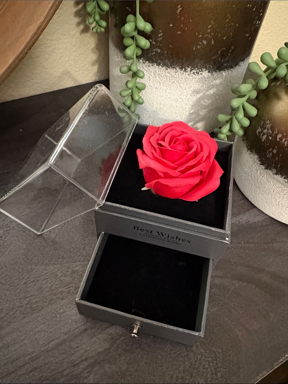 Red Rose Display Box - Picture 3 of 6